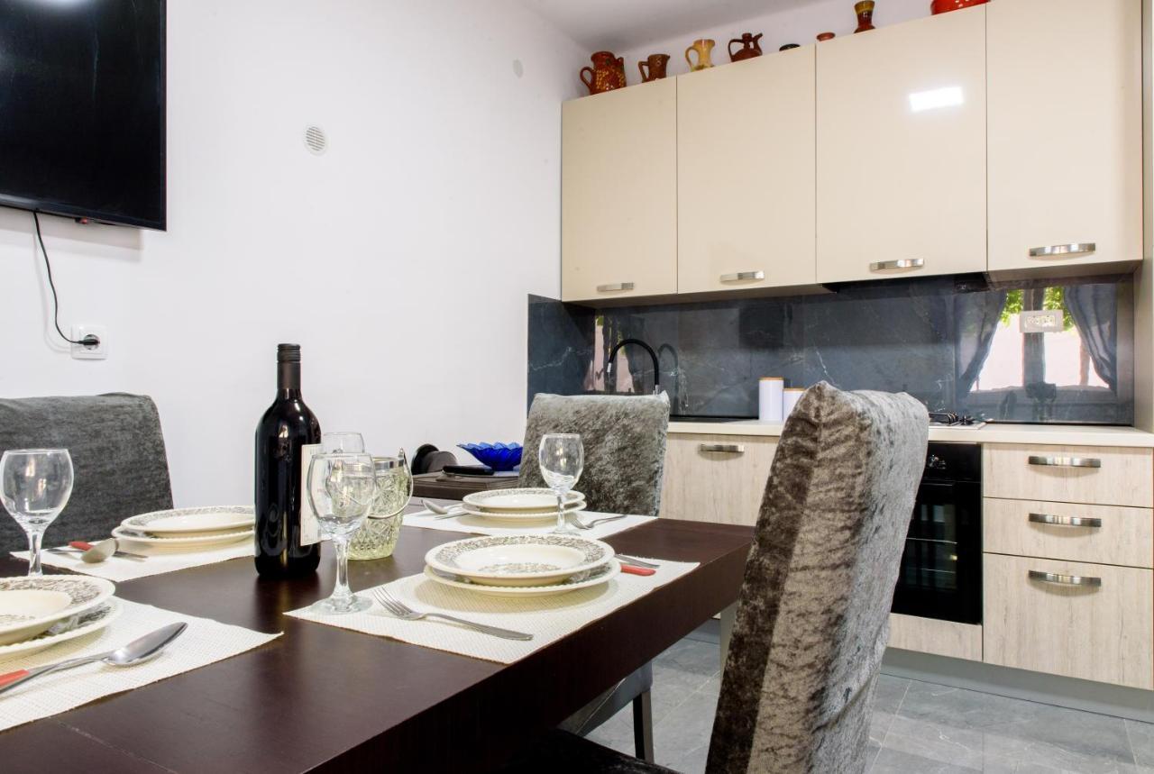 Apartman Lu 예세니체 외부 사진