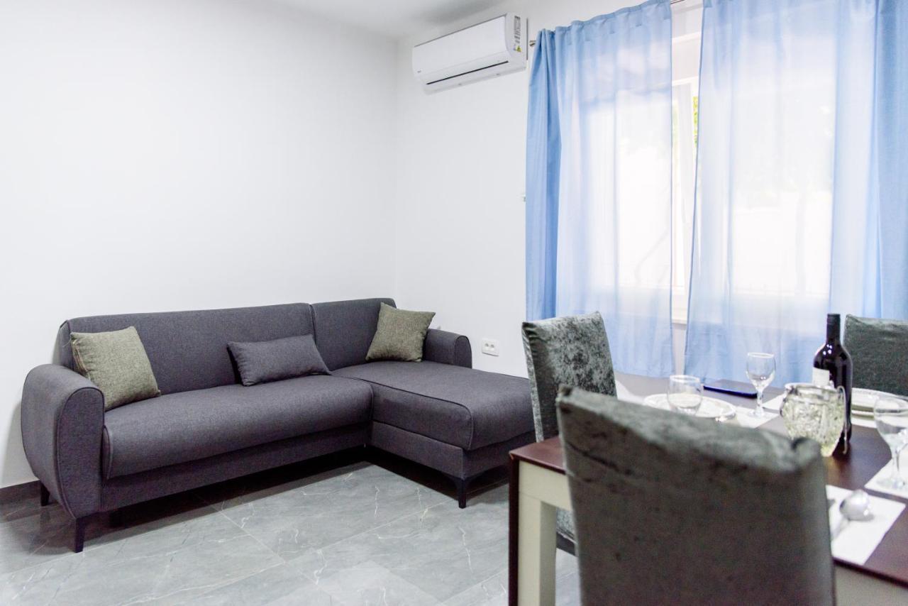 Apartman Lu 예세니체 외부 사진