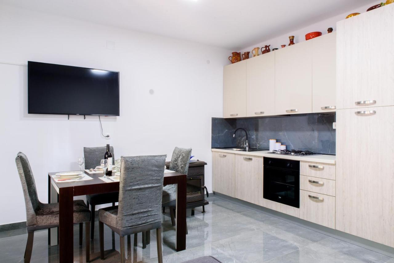Apartman Lu 예세니체 외부 사진